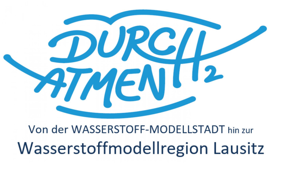 QLEE_Durch2atmen_Wasserstoff Logo Durch2atmen - Von der WASSERSTOFF-MODELSTADT hin zur Wasserstoffmodellregion Lausitz
